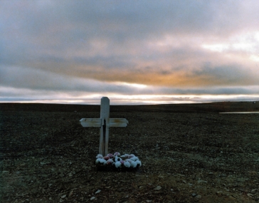 Grave at Resolute, 1979